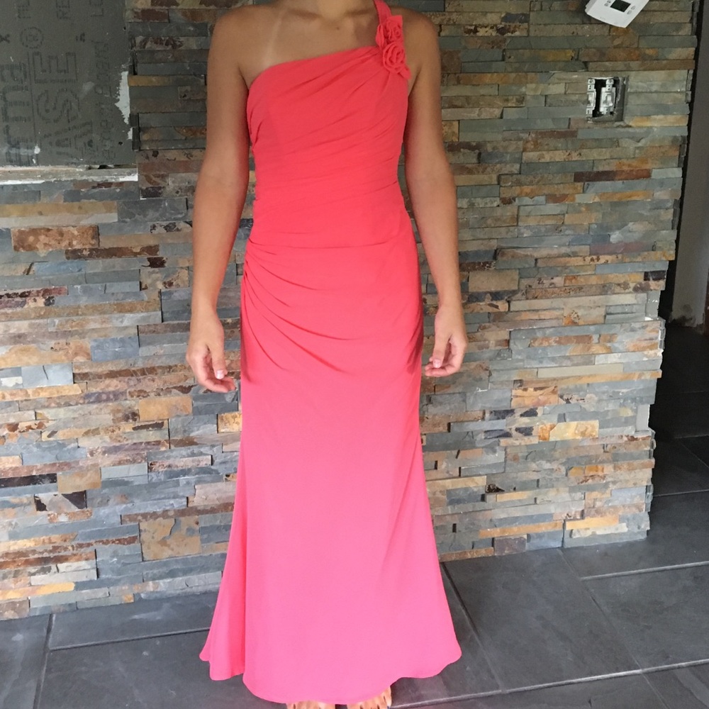 Pink bridesmaid’s dress